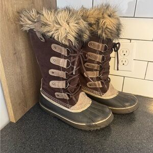 Sorel Women's Brown Lace-Up Winter Boots